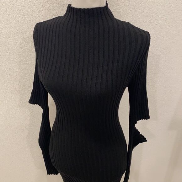 Kenneth Cole New York Midi Sweater Dress. - Picture 2 of 7